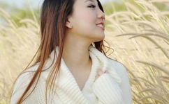 腿张大点我就可以吃到扇贝了图片